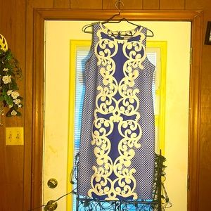 Women dress, size 12 , length 40. Color blue and white.